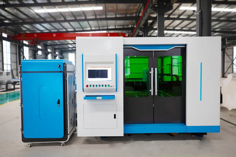 2kw fiber laser cutting machine