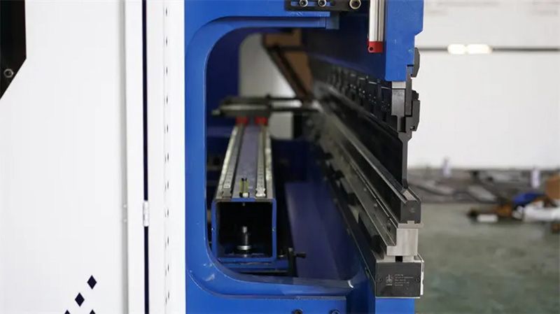 cnc hydraulic press brake bending machine